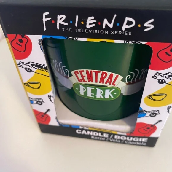 FRIENDS Central Perk Green Candle.