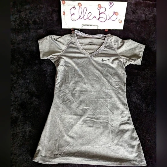 Nike Pro Tee