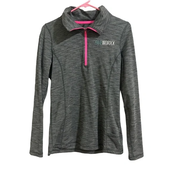 Nike Sports Top!