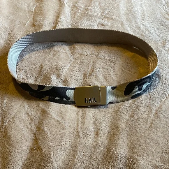 GAP Camo Web Belt in Black and Gray