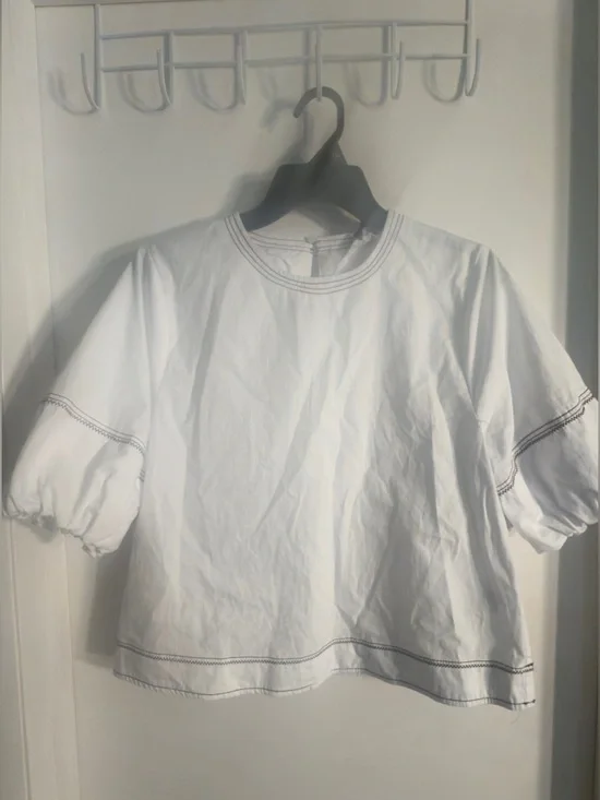 Zara White Short Sleeve Top with Contrast Stitching NWT