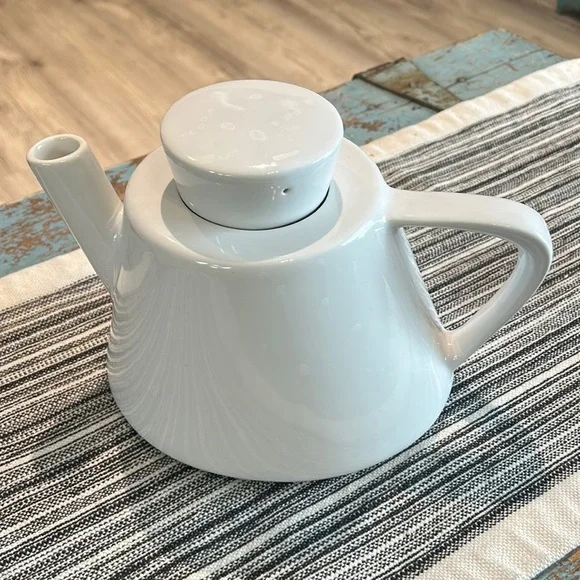 IKEA White Modern Swedish Design Teapot w/ Lid