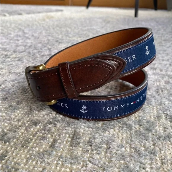 Tommy hilfiger belt kids L EUC
