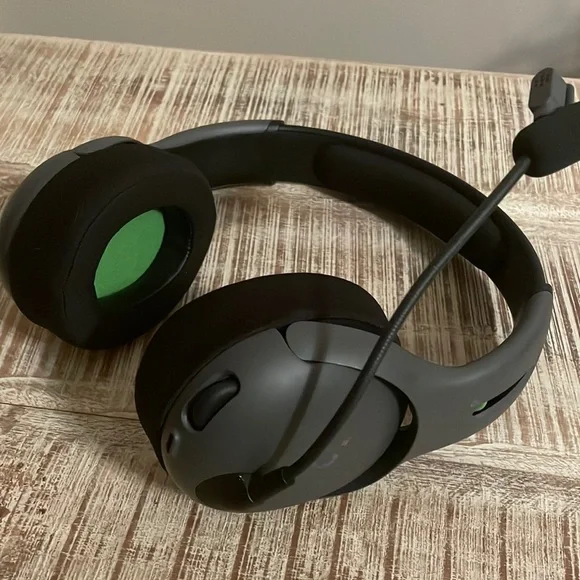 PDP - LVL50 Wireless Stereo Gaming Headset for Xbox - Black