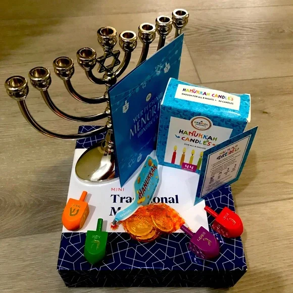 The Dreidel Company Hanukah Menorah, 44 Colored Candles, 4 Mini Dreidels & Gelt