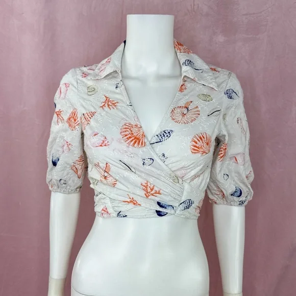 Maeve Anthropologie Womens 100% Cotton White Eyelet Top Seashell Print Size XS