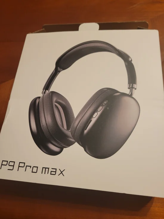 P9 Pro Max Wireless Over-Ear Headphones - Black