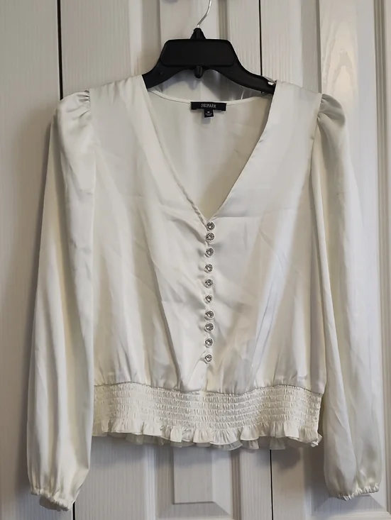 Zara White V-Neck Button Front Long Sleeve Top