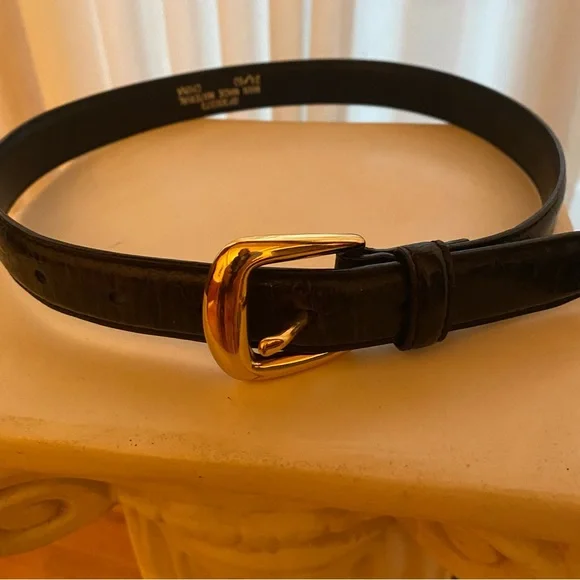 ⭐️ 5/$25 Boy’s belt black 24/60