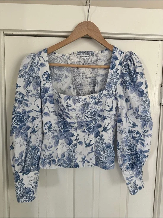 Reformation White and Blue Floral Square-Neck Puff-Sleeve Blouse