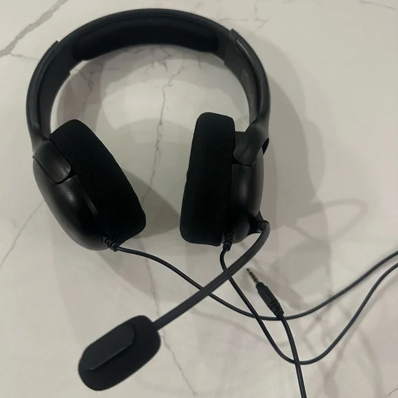 PDP Gaming Wired Headset for PlayStation PS4 PS5 with Mic