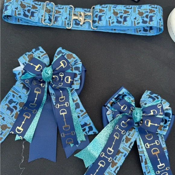 Equestrian belt adjustable from 22 to 44 inches and 2pc Bow Set in blue