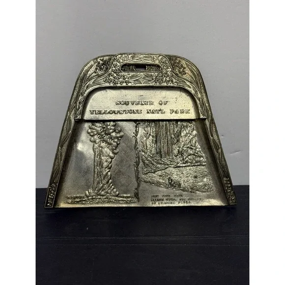 Vintage Yellowstone National Park Souvenir Crumb Tray Silent Butler Metal