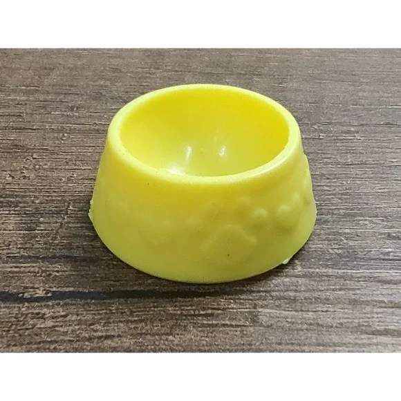 Fashion Doll Yellow Heart Dog Bowl Replacement Piece Part Z8