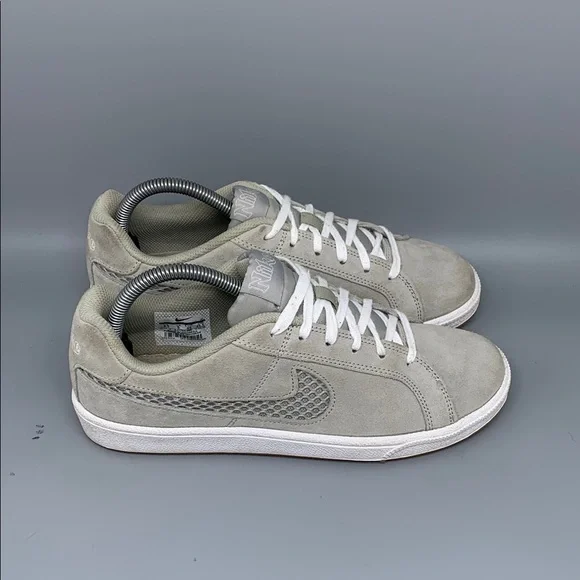 Nike Court Royale Suede Shoes AJ7731-300 Women’s‎ Sz 8.5