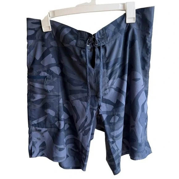 Patagonia Men's Navy Tropical Print‎ Stretch Planning Board Short 19