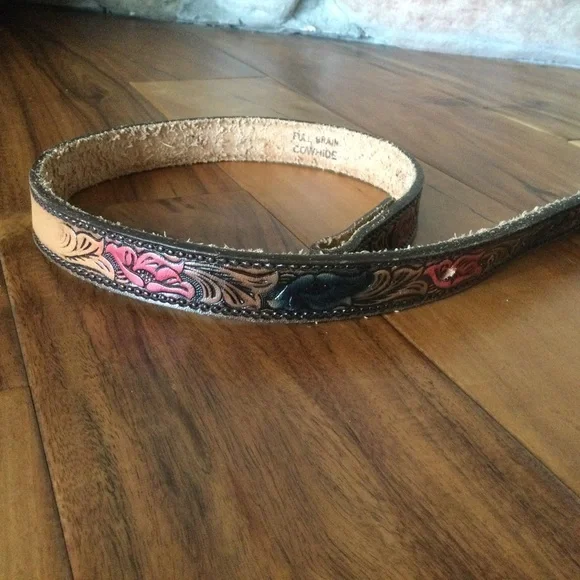 ✔️ Vintage Leather Tooled Kids Belt Name April