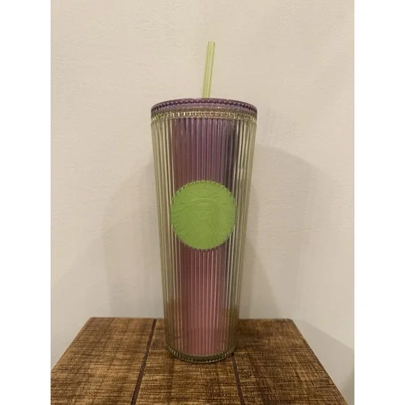 Starbucks Tumbler Green Apple And Lilac Pleated Cold Cup Venti, NWT 24oz