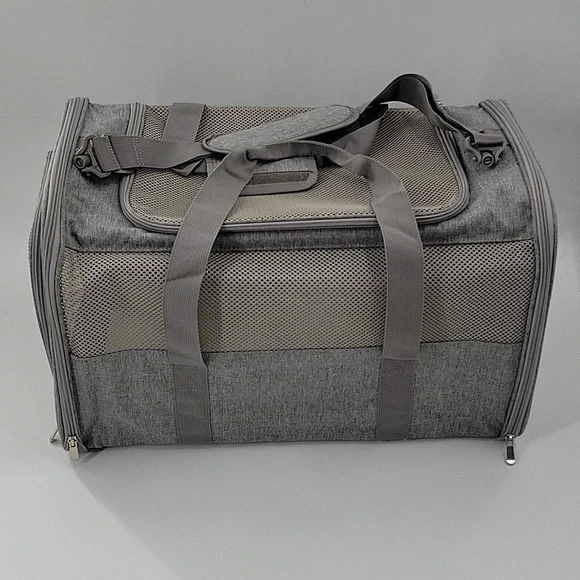 Pet Portable Carrier NWOT