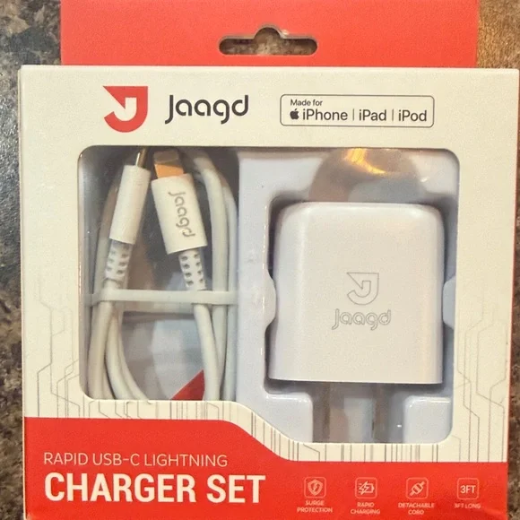 #42 White Rapid USB-C Lightning Charger Set