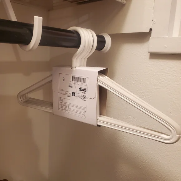 Ikea Trysse White Plastic Hangers Set