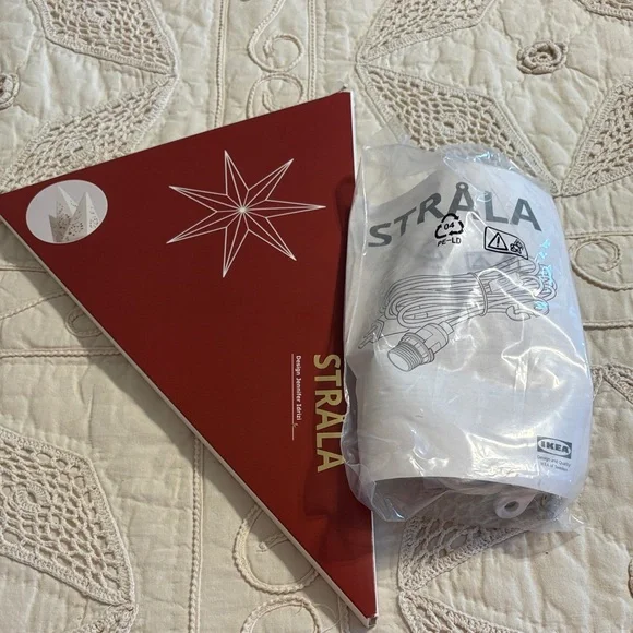 IKEA STRÅLA Red and White Star Light
