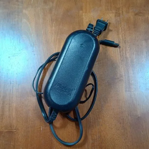 OEM iRobot Roomba 17062 Charger Power Cord for 500 600 700 Series‎ Black Genuine