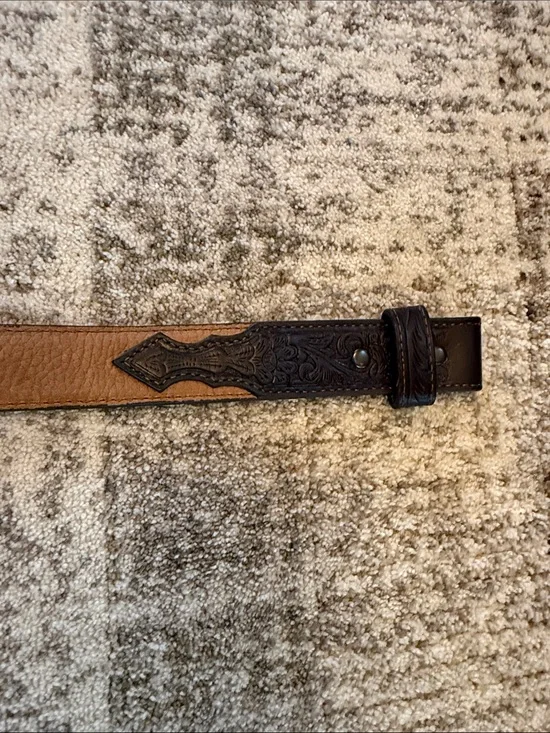 Boys Ariat Belt Size 24