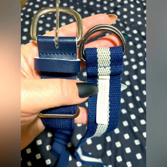💰2/$10 2 navy and cream kids belts