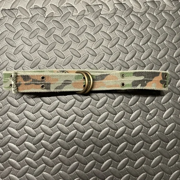 EUC J.Crew boys camouflage belt medium
