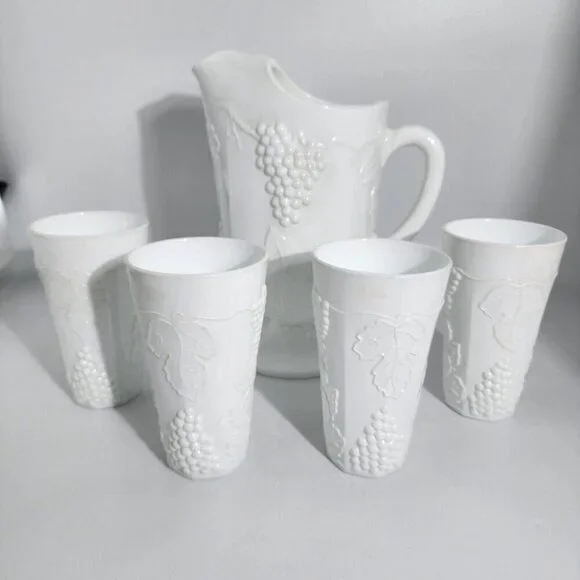 Indiana Milk Glass Colony Harvest Grape Pitcher And Tumblers Set Of 5 Vintage