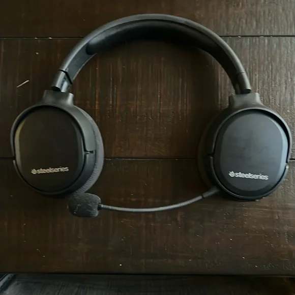 Steelseries Arctis 1 Wireless For Xbox and PC