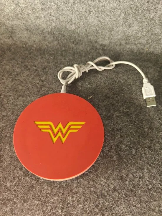 TYLT Wireless Charger PREOWNED Wonder Woman 10W Fast Charge USB Pad
