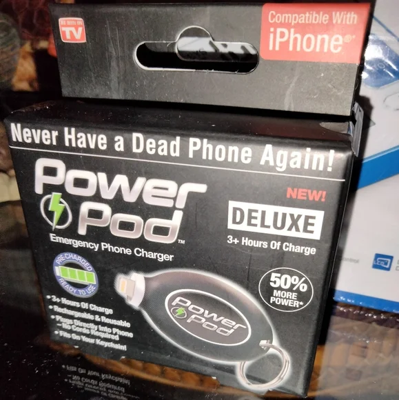Power Pod (As Seen on TV) iPhone New Deluxe Phone Charger Keychain (NEW-NIB)