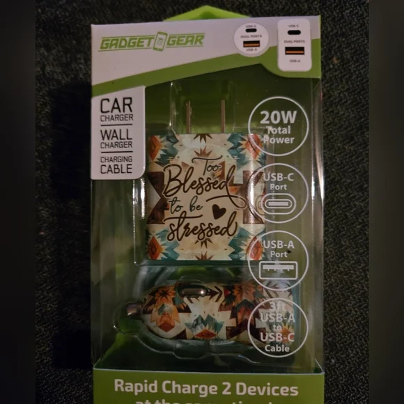 Gadget Gear Rapid Charge 2 devices at same time usb c and usb a new Hp🔥🔥