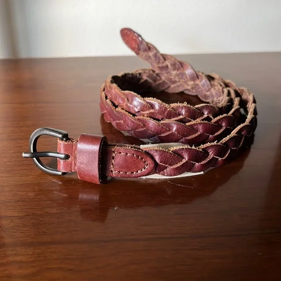 Land’s End Kid’s leather braided belt