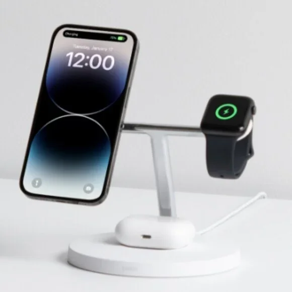 Belkin White Boost Charge Pro 3 in 1 Wireless Charger with MagSafe