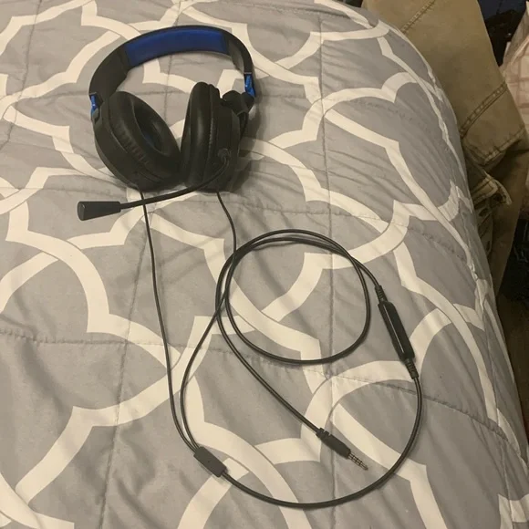 Turtle beach PS4 head set