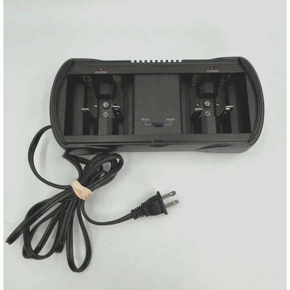 RADIO SHACK Universal Overnight Battery Charger 23-339‎ Ni-Cd/Ni-MH Tested Works