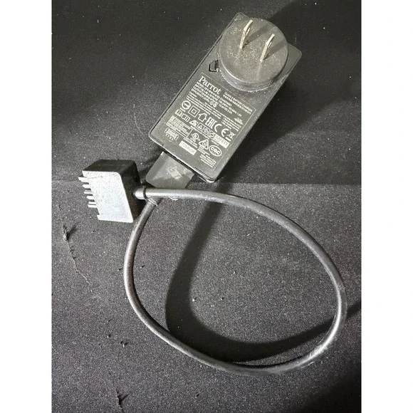 Parrot Battery Charger CHA076001 Black Excellent 12.6V 3.5A Li-Po Adapter