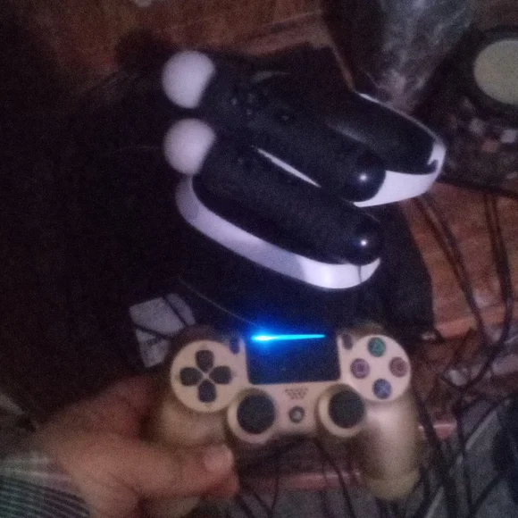 Playstation 4 virtual reality headset two motion controllers one gold controller