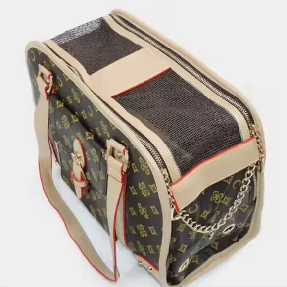 Genuine leather NEW Pet carrier. For Dogs & Cats High quality. Unpacked .