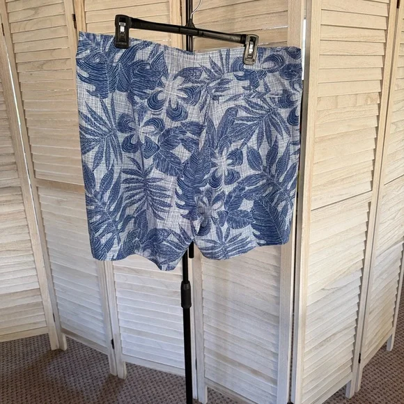 RHONE Point Break Board Shorts NWOT Size 40