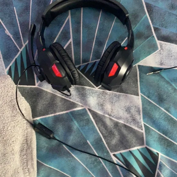 GAMING HEADPHONES