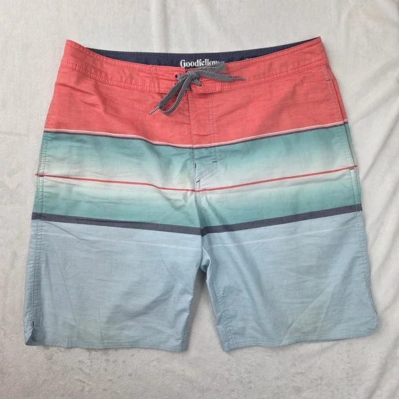 Goodfellow Swim Shorts Men 32 Multicolor Striped Board Shorts Excellent