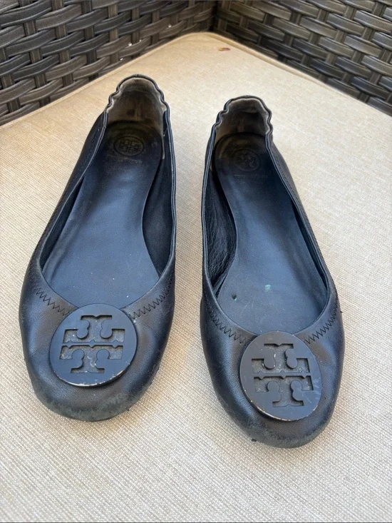 Tory Burch Black Leather Logo Round-Toe Ballet Flats
