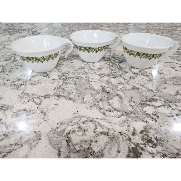 3 VINTAGE CORELLE GREEN CRAZY DAISY TRIM STACKING CUPS HOOK HANDLES EXCELLENT