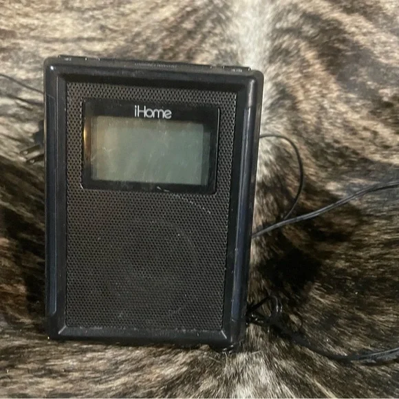 iHome IPL22 Clock Radio for Apple iPhone/iPod Lightning‎ Connector- W Power Cord