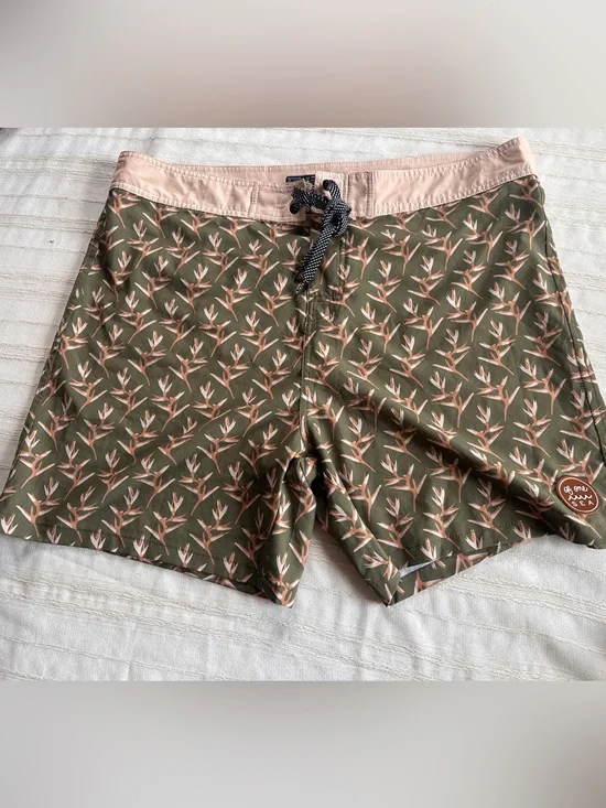 OF ONE SEA Townshorts Torch Ginger Hawaiian Board Shorts | Men’s 42