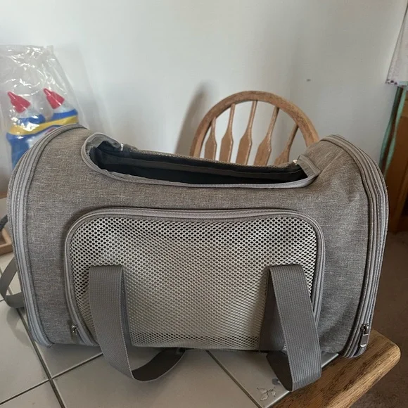 Pet carrier for plane travel